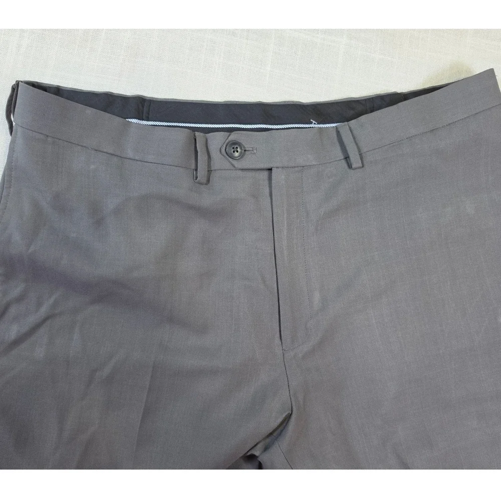 Haggar Classic Fit Eclo Stria Grey Dress Pants Mens 38x30 Flat Front Trousers